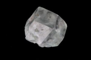 hellblauer Borcitkristall aus Sehnde, Deutschland