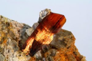 кристалл брукита из Афганистана