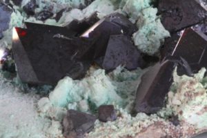 cristalli di cuprite del Marocco