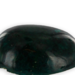 dioptase taillée en cabochon du Zaïre