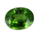 Andraditgranatkristall der Demantoidart aus Russland - Ovalschliff