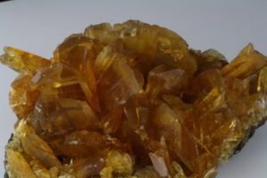 twinned gypsum crystals form Perou