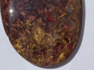 crocidolite nella pietersite