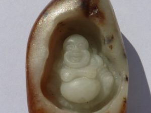 geschliffener Hetian-Jade-Nephrit aus China