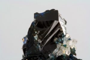 cristal de lazulite du Yukon au Canada