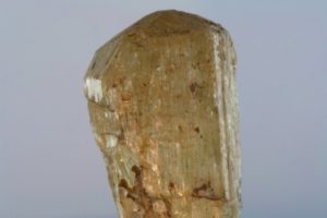 cristal de méionite de Madagascar