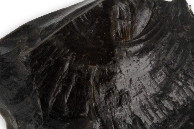 schwarzer Obsidian aus der Ascension-Insel