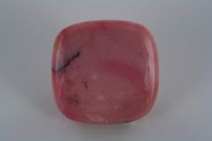 cabochon d'opale rose quincite de France