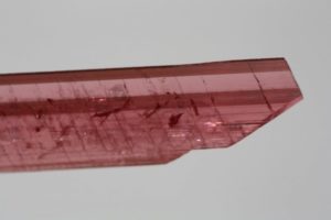 cristal gemme de rhodonite de Broken-Hill en Australie