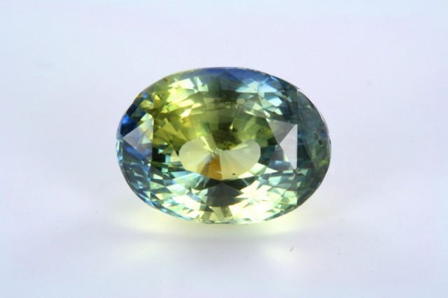 Saphir bicolore du Sri Lanka