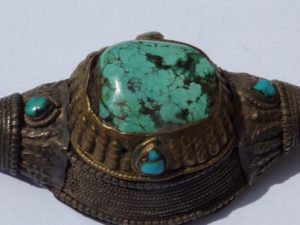 turquoise du Tibet sur bijou ancien